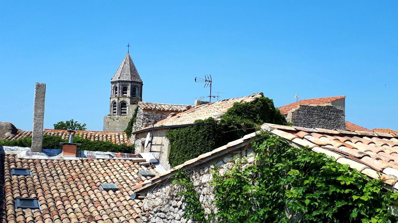 La Garde Adhemar, L'Escalier Medieval Екстер'єр фото